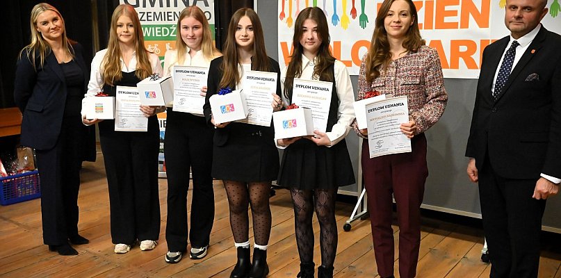 W Krzemieniewie doceniono ludzi, którzy zmieniają świat na lepszy (zdjęcia) - 80880