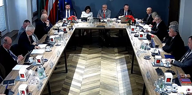 Budżet powiatu leszczyńskiego przyjęty. Tylko 3 radnych PiS było przeciw - 81594