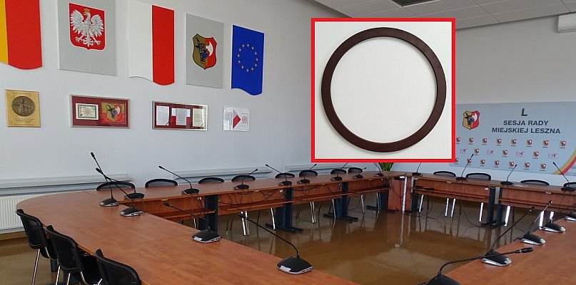 Wierzą w Słońce, chcą aby ich symbol wisiał w Urzędzie Miasta Leszna - 82297