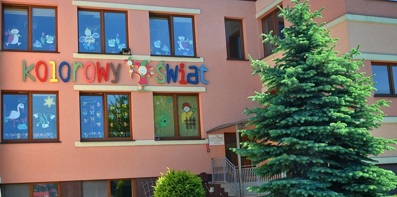 Kolorowy Świat – edukacja od żłobka do szkoły (zdjęcia)