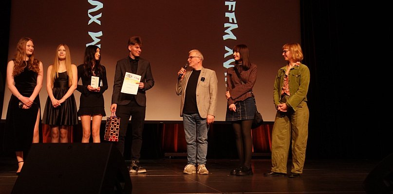 Wielki sukces! Kółko filmowe z Dąbcza "zdobyło" Warszawę