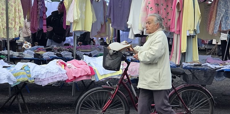 Handlowanie na Holenderskiej w Lesznie. To już nie jest to, co kiedyś (zdjęcia)