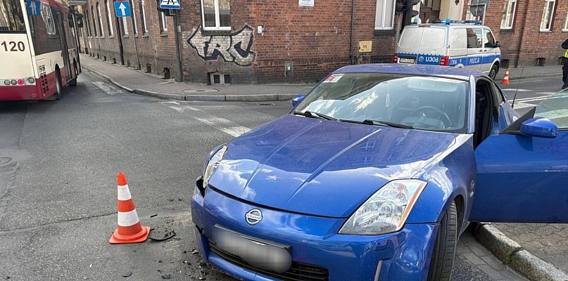 Miał zakaz, uciekał przed policją, staranował radiowóz. Dostał drugi wyrok