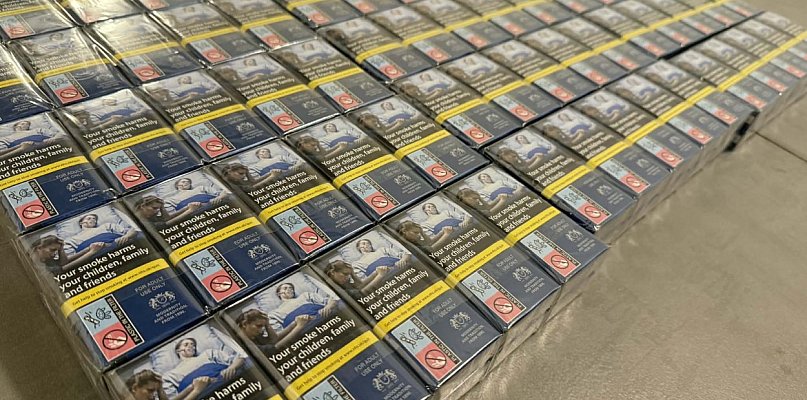 Miał ponad tysiąc nielegalnych paczek papierosów (zdjęcia)