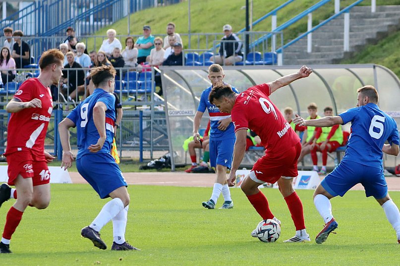 Piłkarskie derby w Lesznie
