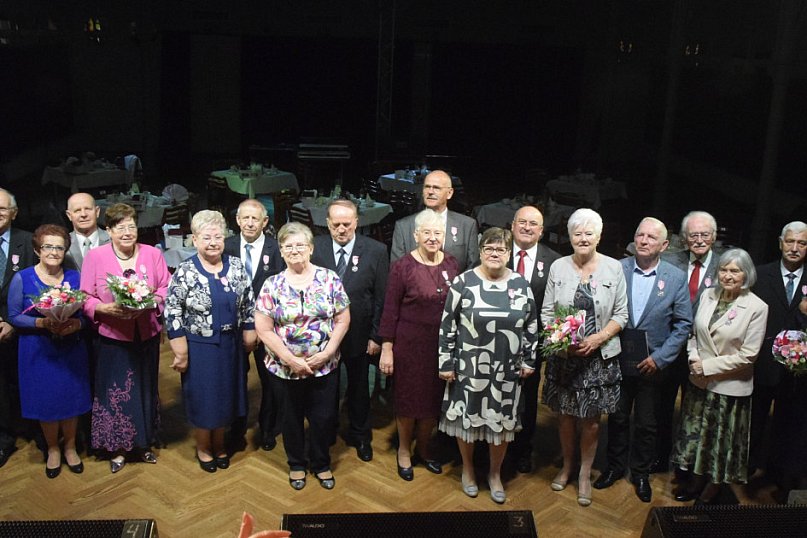 Prezydent wręczył medale małżeńskim jubilatom