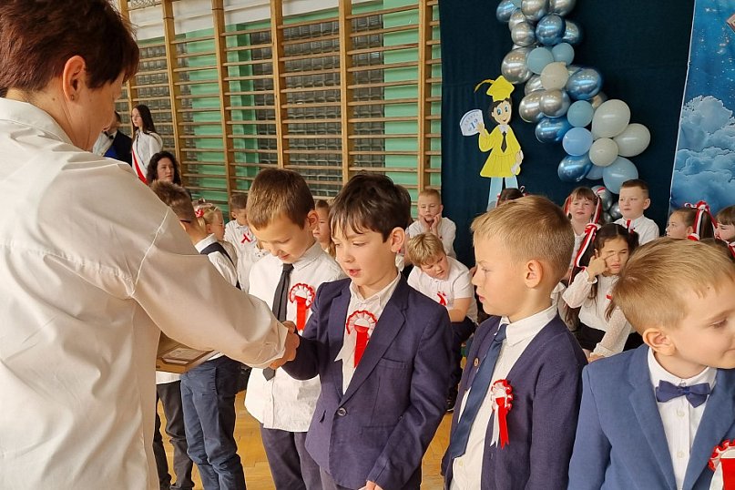 Pasowanie na uczniów w SP 12