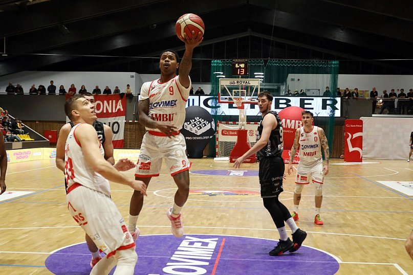 Koszykarskie emocje w Trapezie