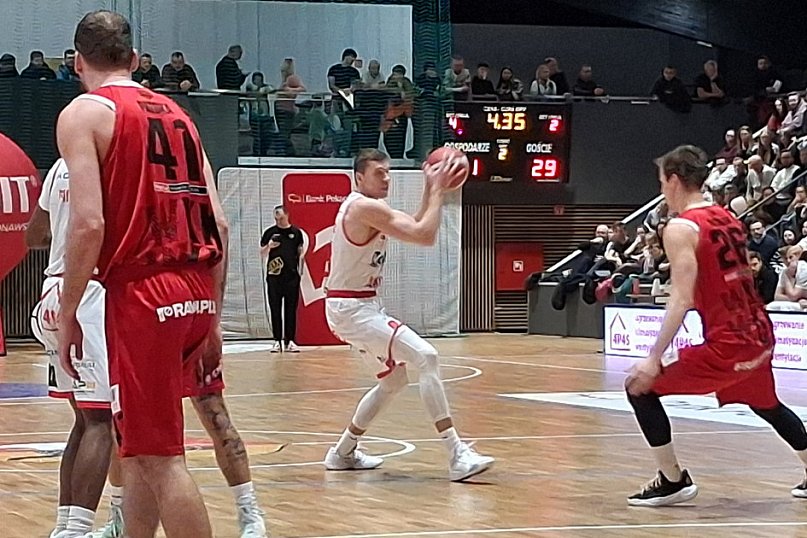 Koszykarze grali z WKK Wrocław