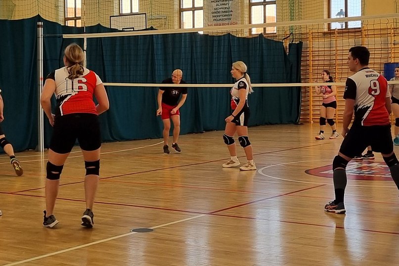 Siatkarze dla WOŚP w Rydzynie