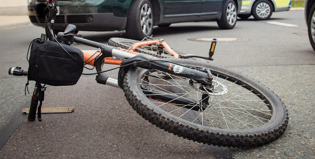 W Lesznie kierująca fiatem 75-latka potrąciła 81-letnią rowerzystkę