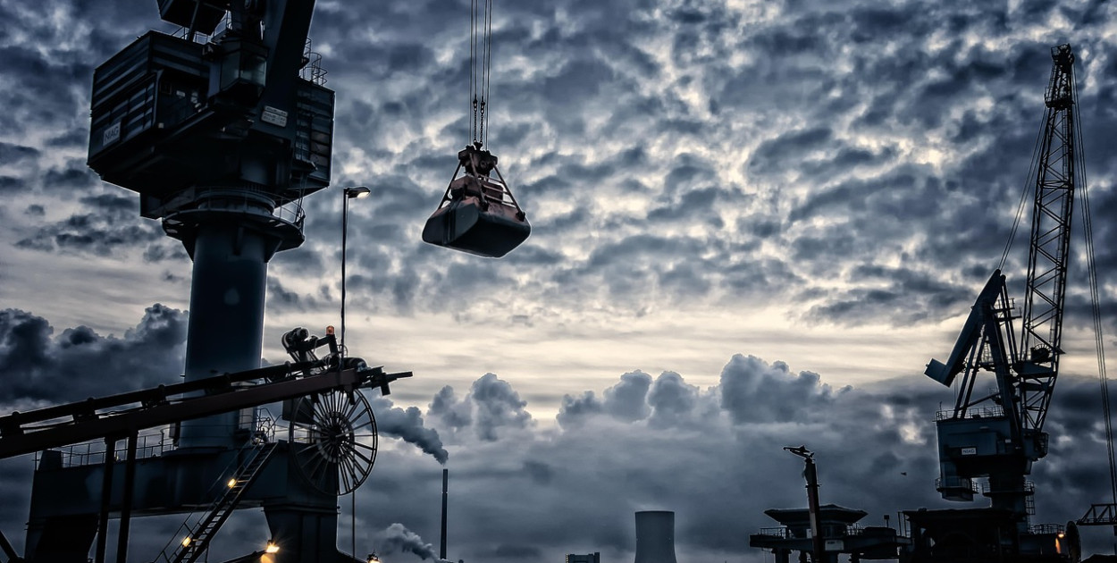  Ile kosztuje wynajęcie żurawia? Przewodnik po cenach i czynnikach kosztowych