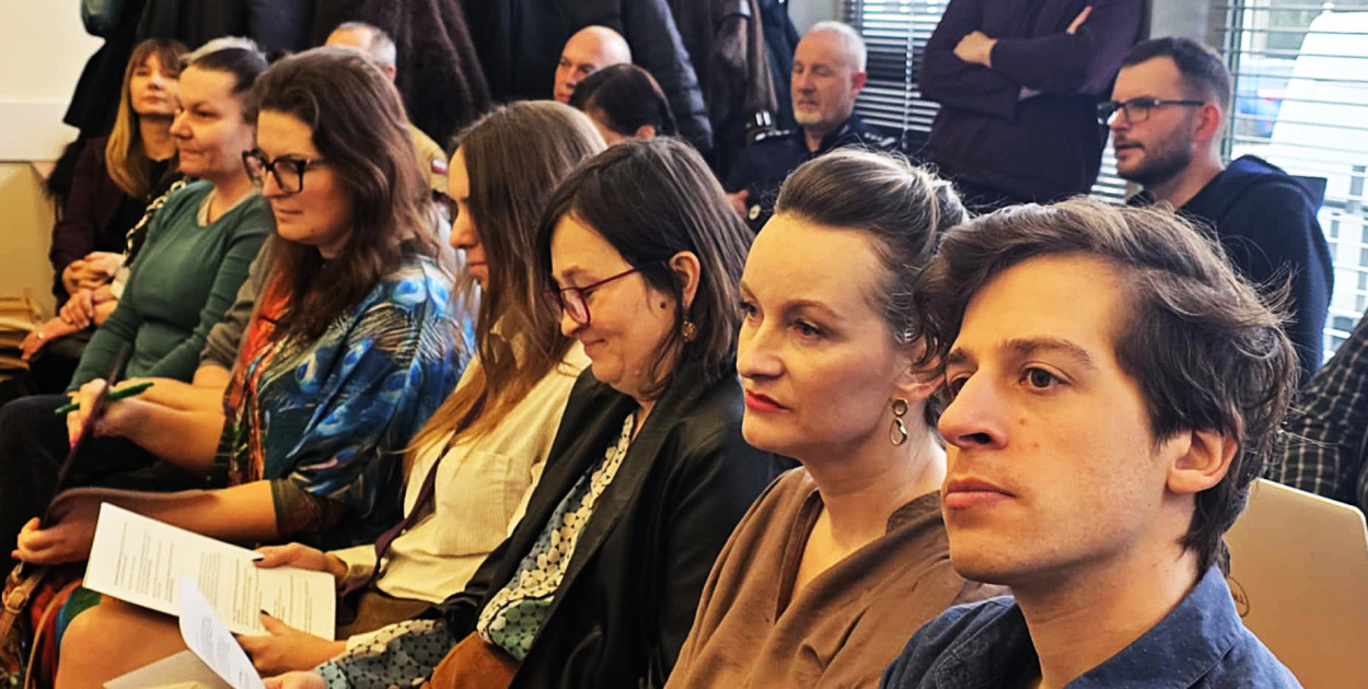 Radni Leszna ponownie za likwidacją SP nr 1. Rodzice wyszli rozczarowani