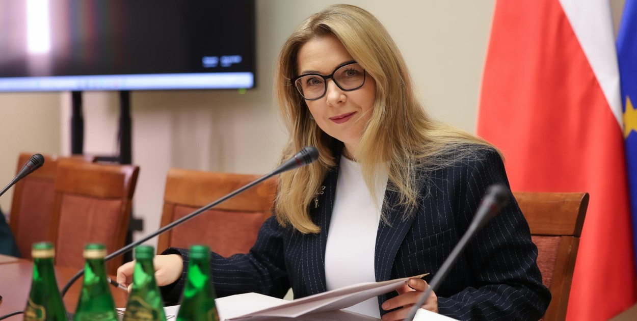 Posłanka z naszego okręgu opuściła Polskę 2050 Szymona Hołowni!