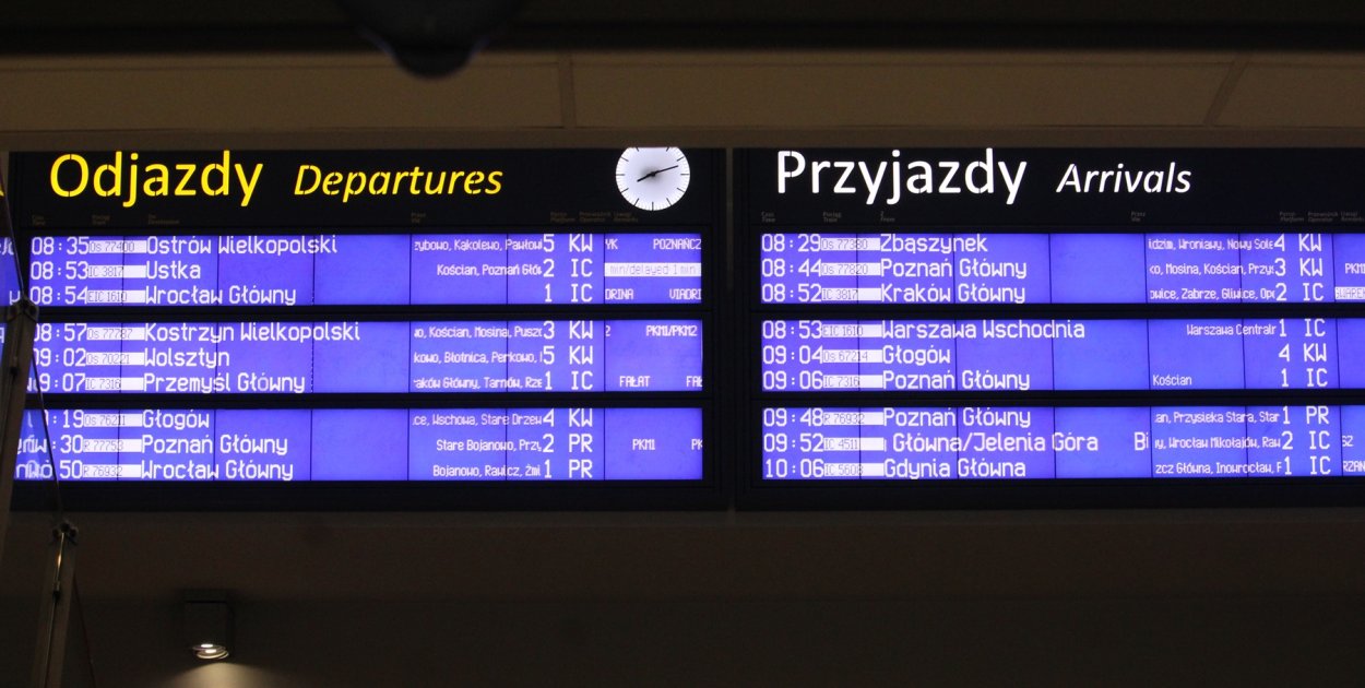 Zadziałał minister i dworcowe wyświetlacze działają!