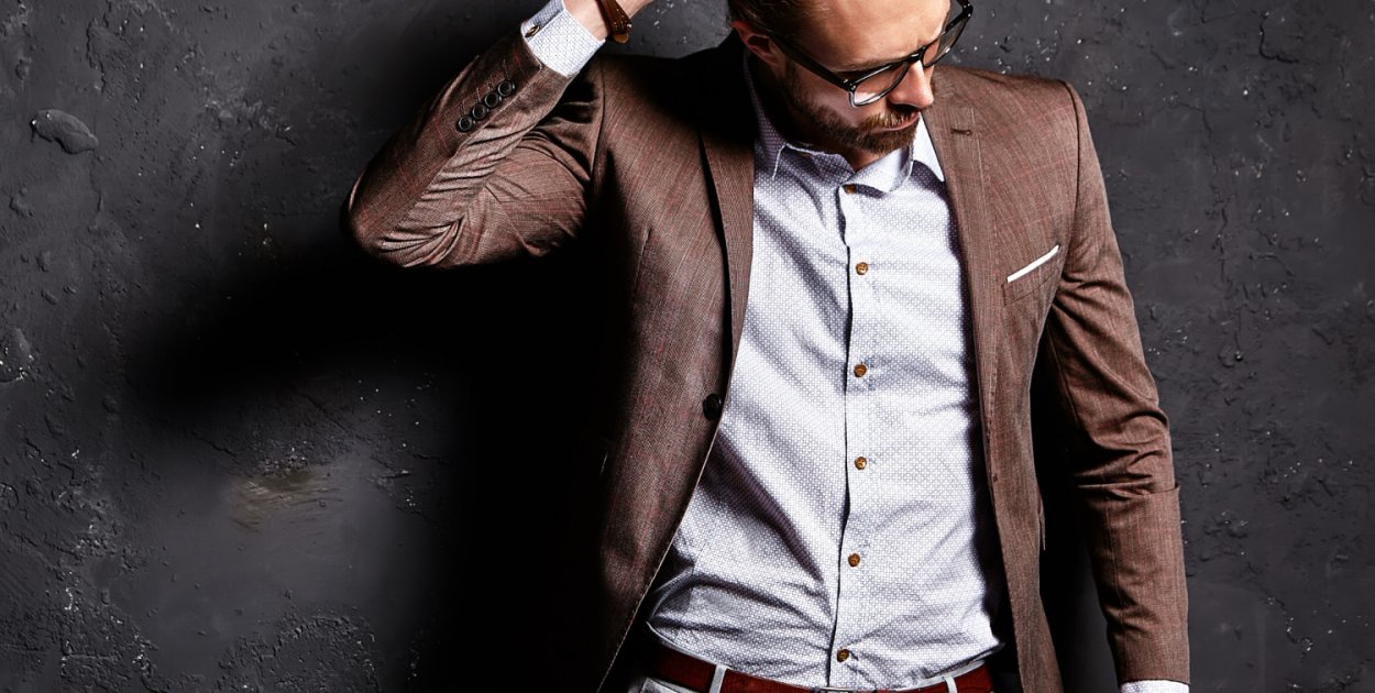 Eleganckie ubrania męskie – garderoba gentlemana