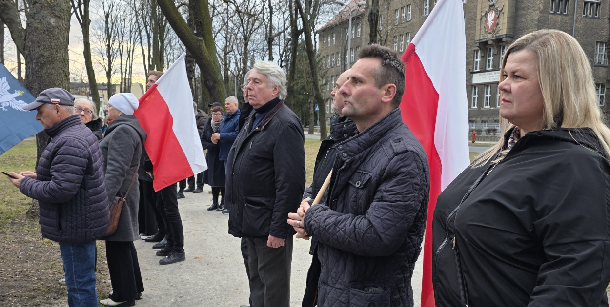 Lider Młodzieży Wszechpolskiej: Lesznem rządzi postkomuna (zdjęcia, film)