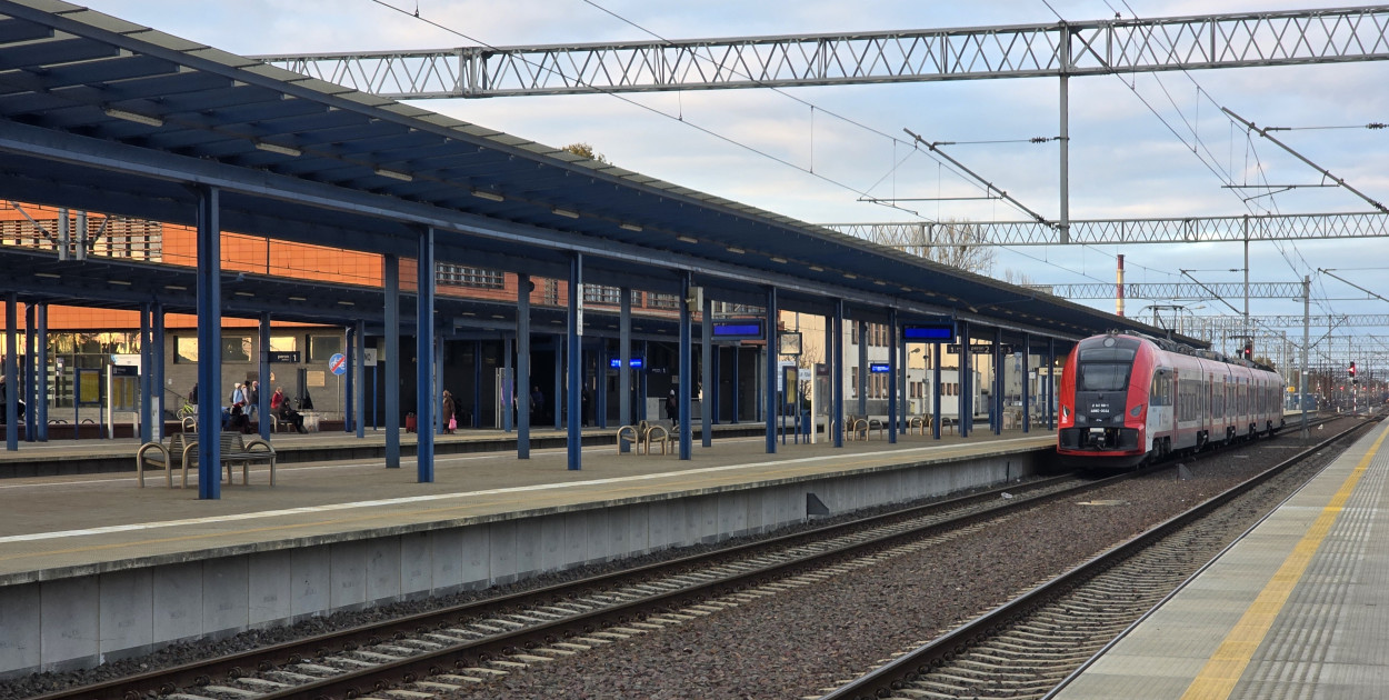 Kolej pilnie szuka pracowników. Są setki rekrutacji w całym kraju