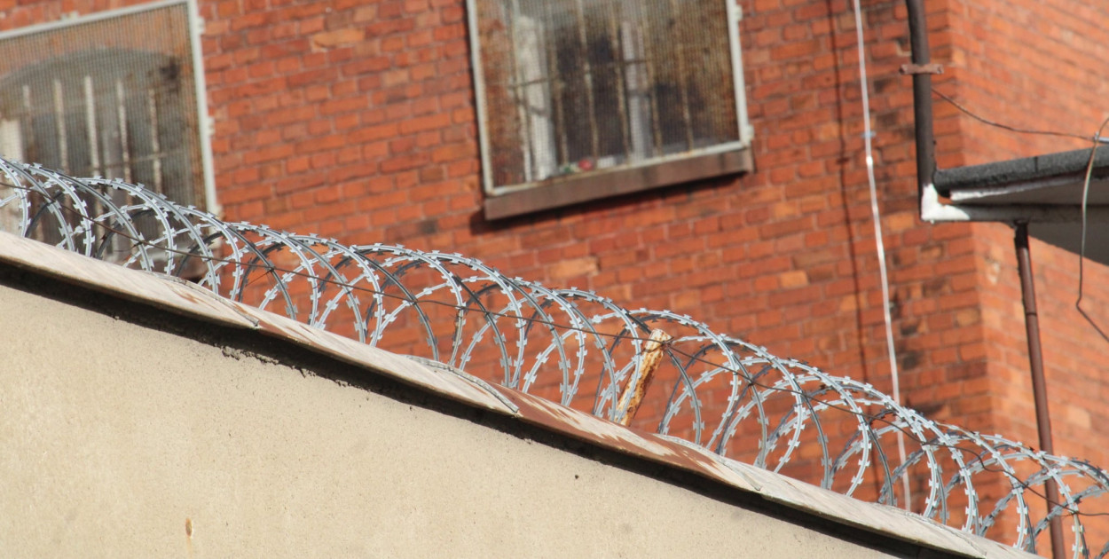 Miał 3 zakazy, ale nadal jeździł. Prosto z drogi trafił do celi! Na ile lat?