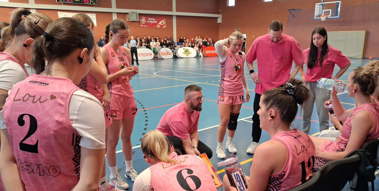 Nie tak miało być! Skomplikowała się sytuacja Lou Tęczy Leszno