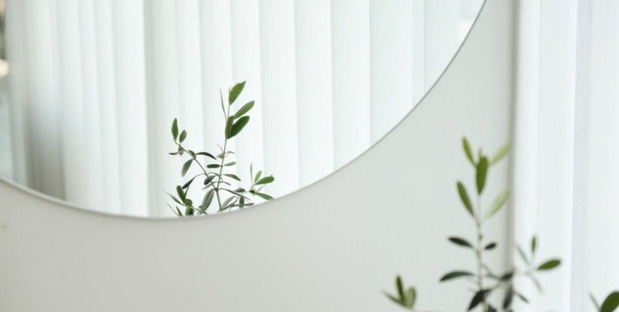 Jak dobrać lustro na wymiar do małych mieszkań?