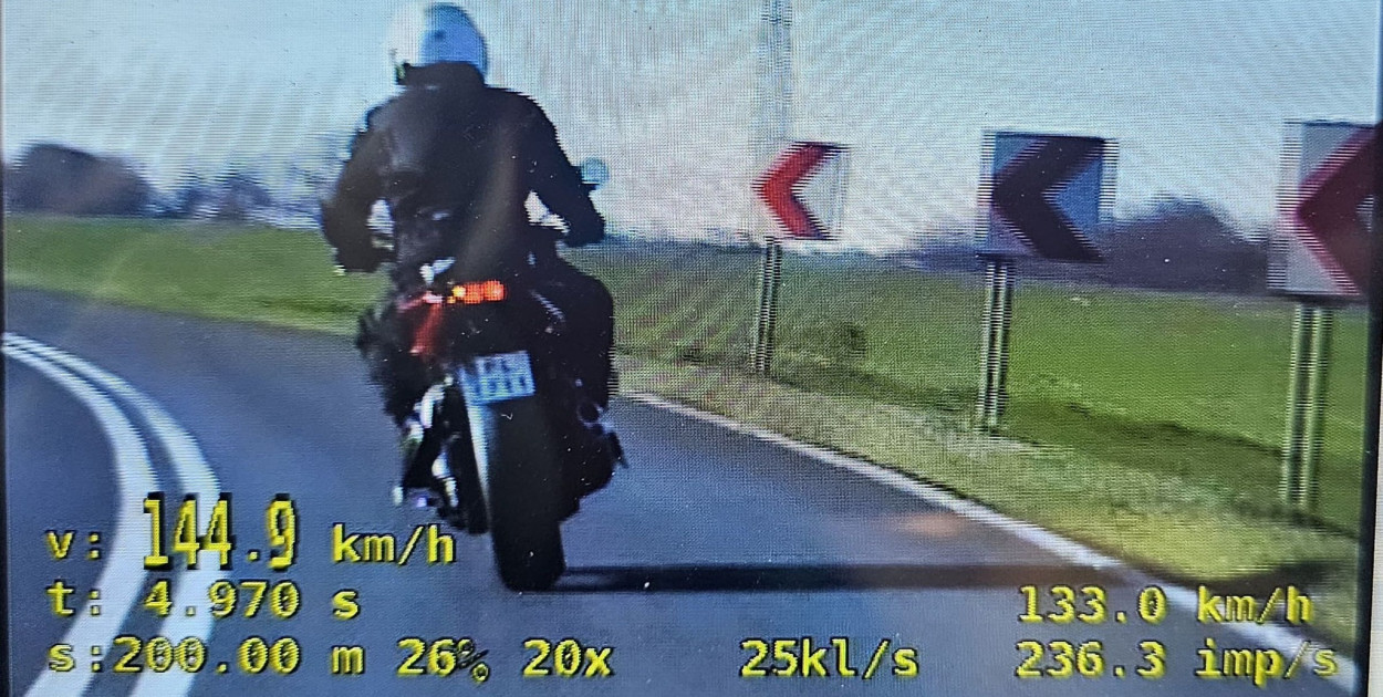 Dopiero zaczął sezon, a już stracił prawko i mnóstwo kasy!