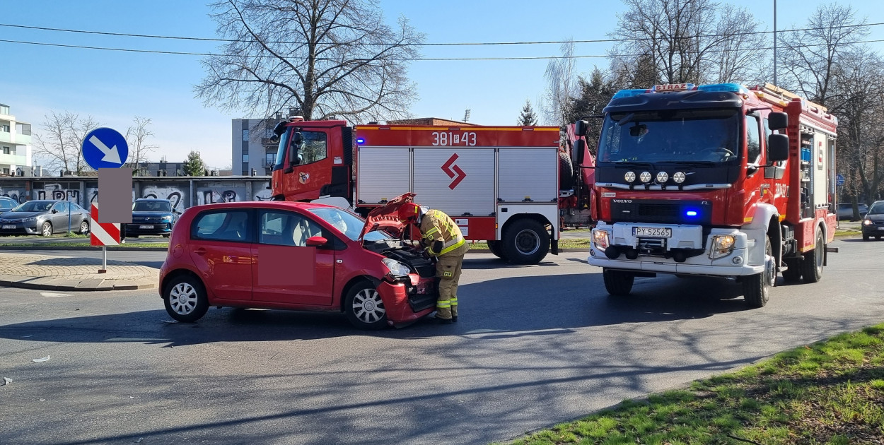 Wypadek na skrzyżowaniu Grunwaldzkiej i 55 Pułku w Lesznie (zdjęcia)
