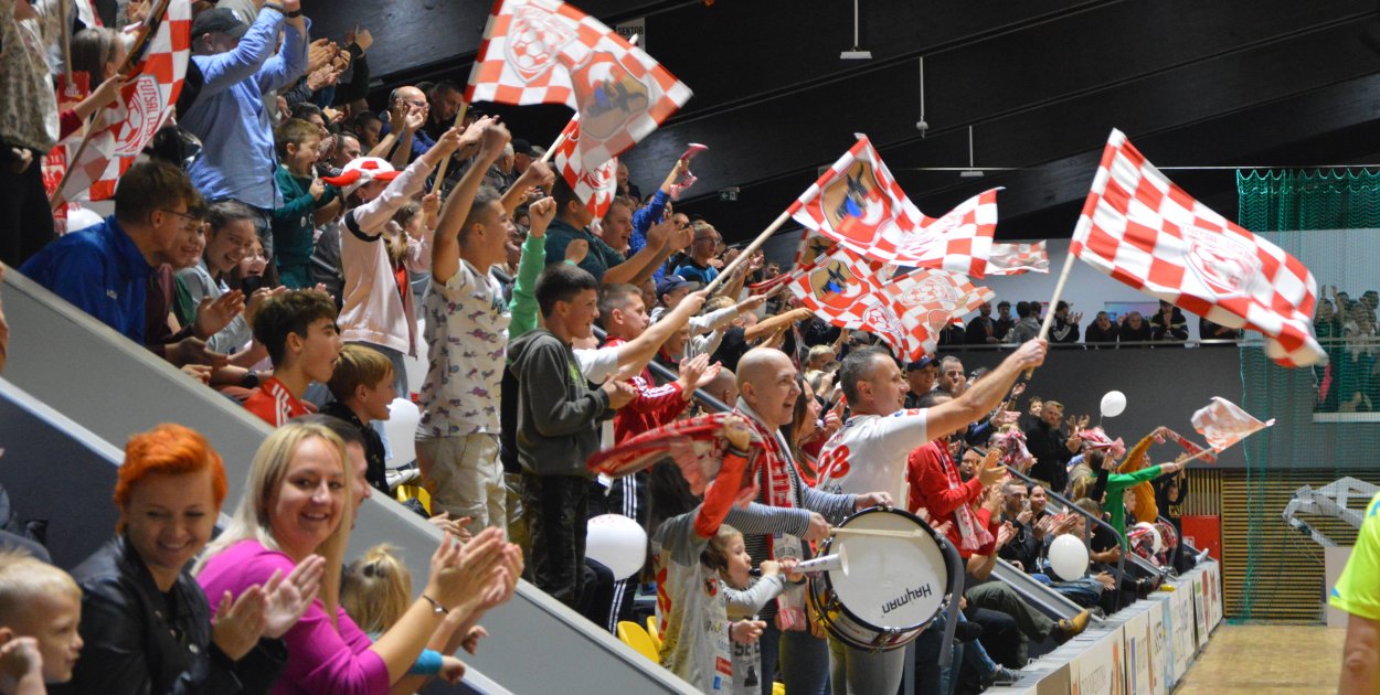 Przyjedzie Legia Warszawa. A jak Legia to będą solidne emocje w Trapezie