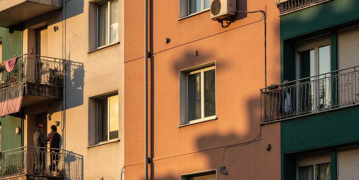 Jak zamontować klimatyzację w mieszkaniu w bloku?