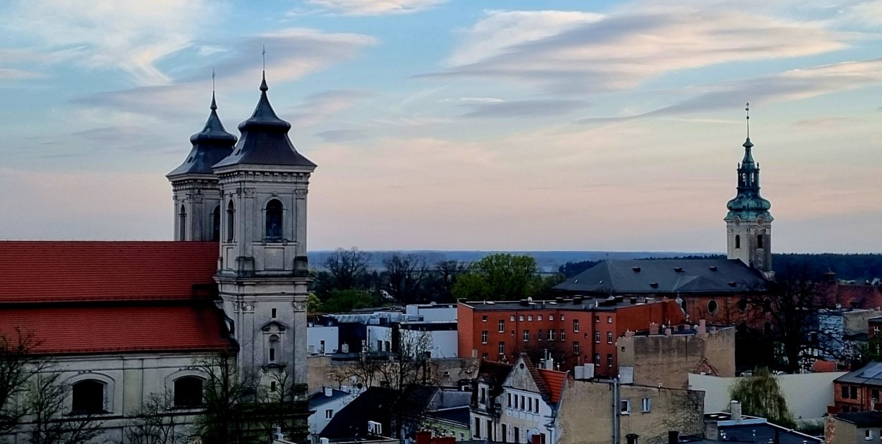 Widok z wysokości 52 m robi wrażenie. Można korzystać, ale... (zdjęcia, film)